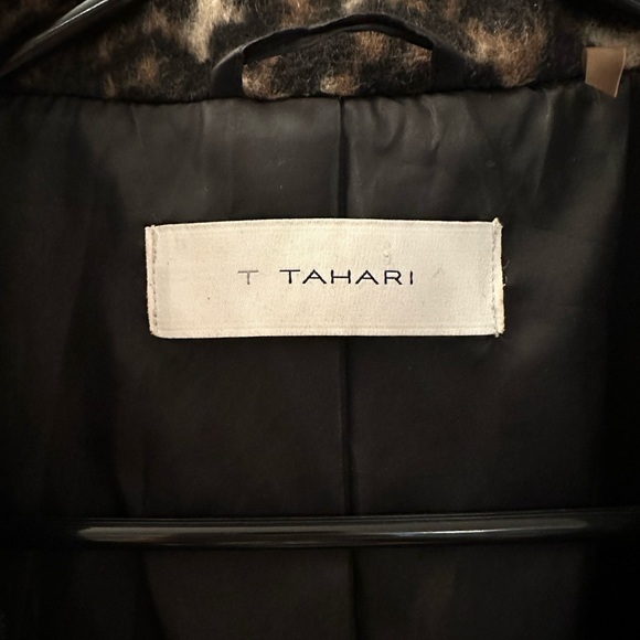 Tahari Leopard Coat - Picture 6 of 6
